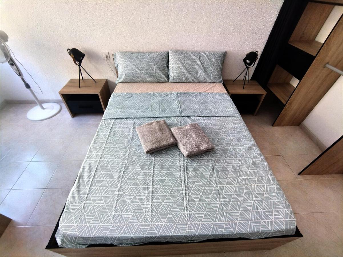 Guesthouse Shared With Host Alicante Exterior photo